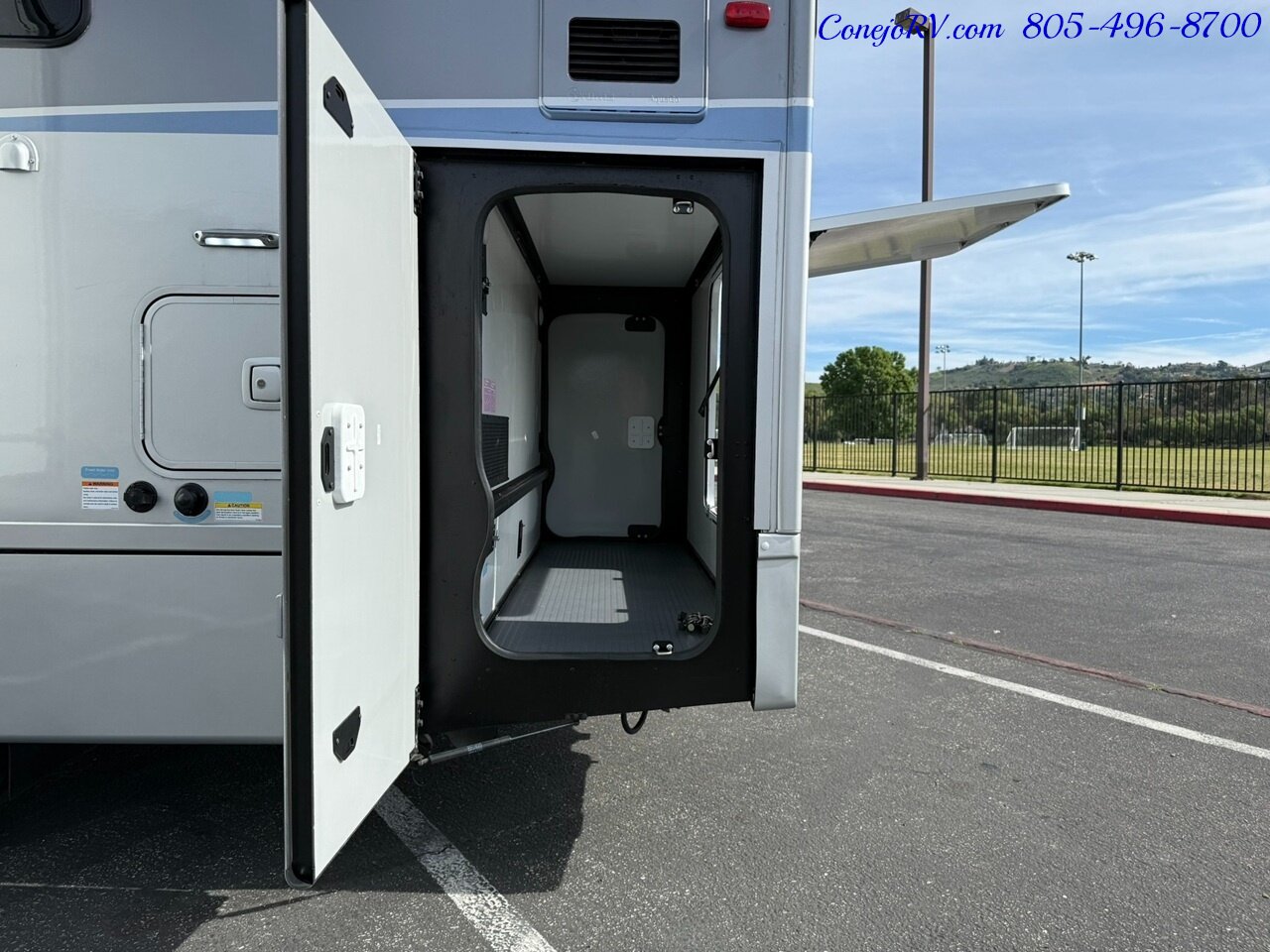 2025 Winnebago Navion 24T AWD Dealer Demo Slide-Out Murphy Bed Mercedes Turbo Diesel 3K Miles - Photo 48 - Thousand Oaks, CA 91360