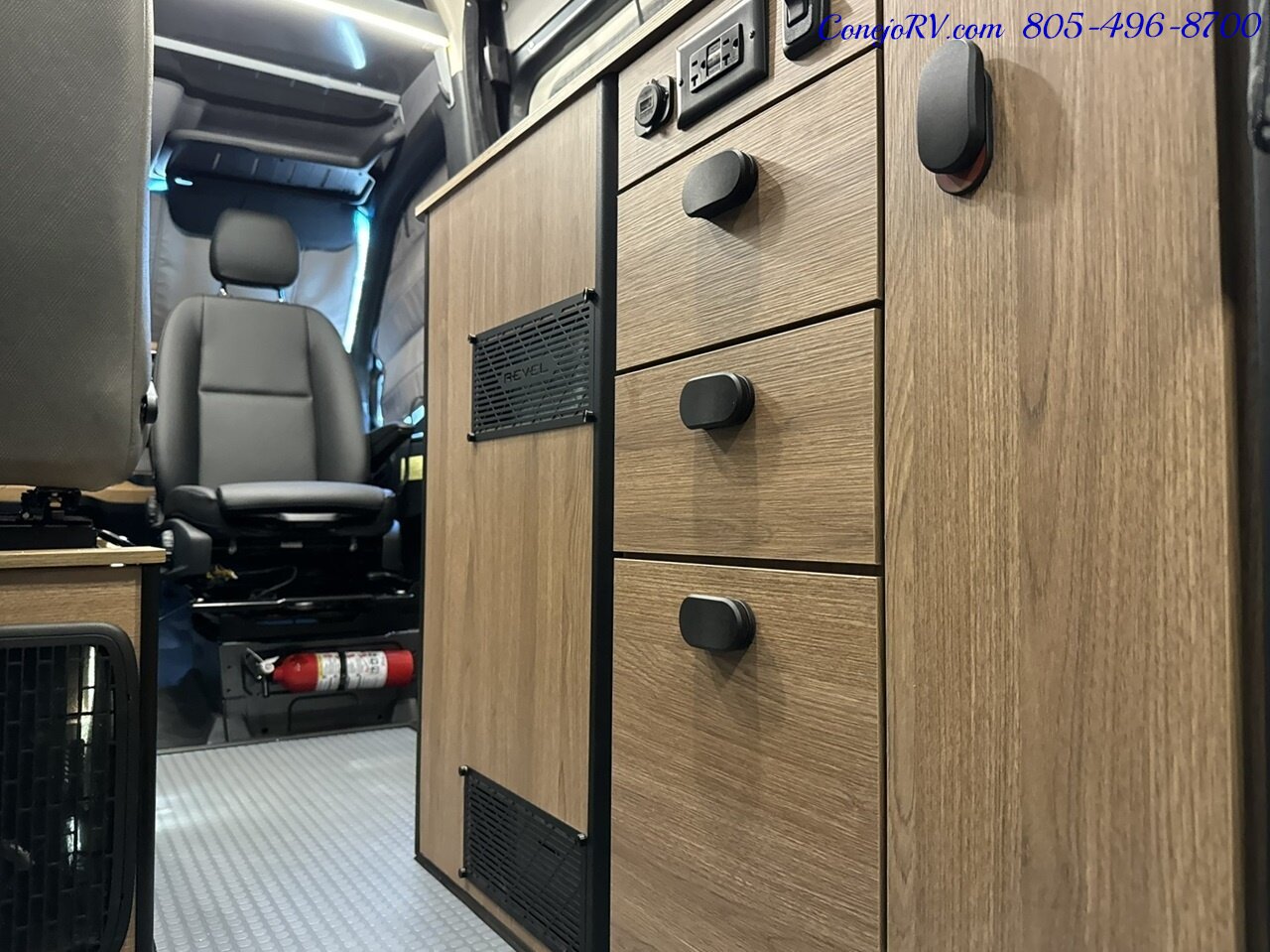 2025 Winnebago Revel 44E 2.5-1 AWD Sprinter Mercedes Turbo Diesel, 8.4KWH  Lithionics System - Photo 14 - Thousand Oaks, CA 91360