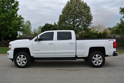 2018 Chevrolet Silverado 2500 LTZ   - Photo 2 - Bucyrus, KS 66013