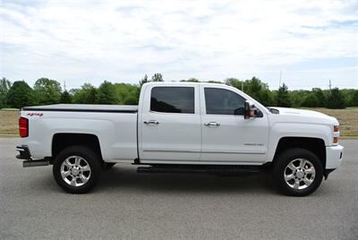 2018 Chevrolet Silverado 2500 LTZ   - Photo 5 - Bucyrus, KS 66013