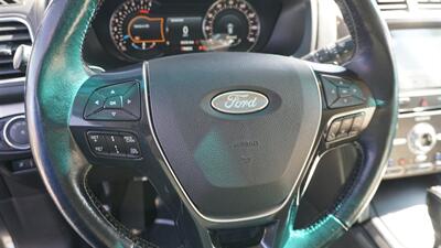 2017 Ford Explorer Platinum   - Photo 25 - Bucyrus, KS 66013