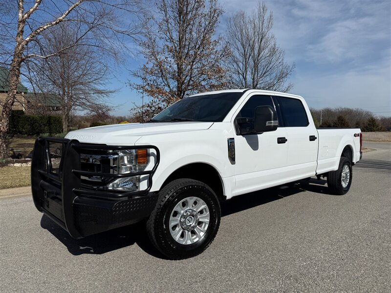 2022 Ford F-350 Super Duty XLT  