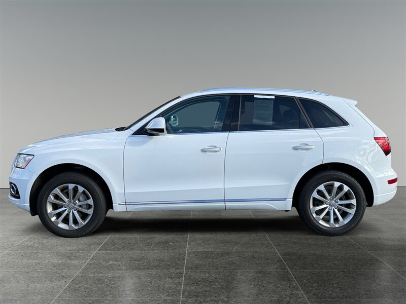 2016 Audi Q5 2.0T quattro Premium Plus  
