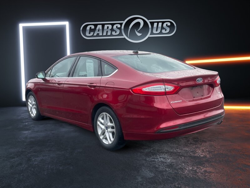 2015 Ford Fusion SE photo