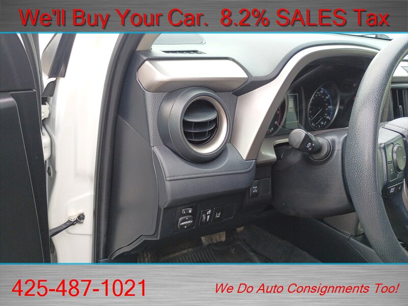 2017 Toyota RAV4 LE   - Photo 15 - Woodinville, WA 98072