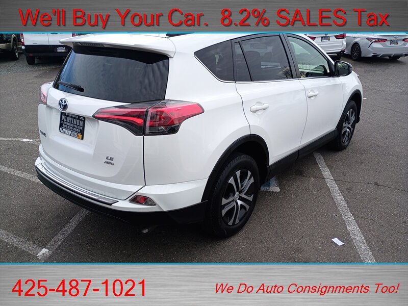 2017 Toyota RAV4 LE   - Photo 8 - Woodinville, WA 98072