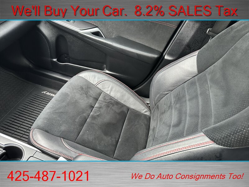 2015 Toyota Camry XSE  TOP MODEL - Photo 16 - Woodinville, WA 98072