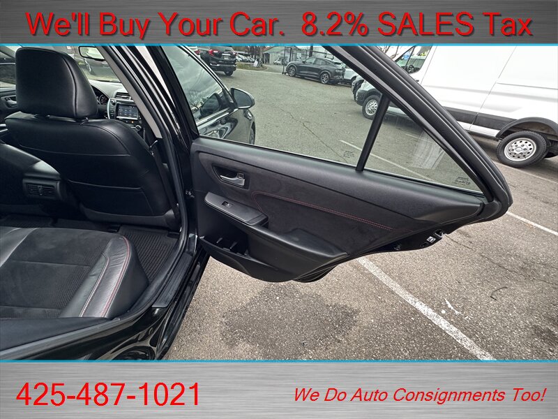 2015 Toyota Camry XSE  TOP MODEL - Photo 9 - Woodinville, WA 98072