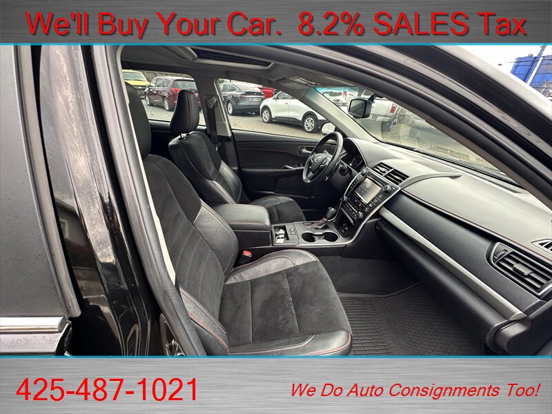2015 Toyota Camry XSE  TOP MODEL - Photo 11 - Woodinville, WA 98072