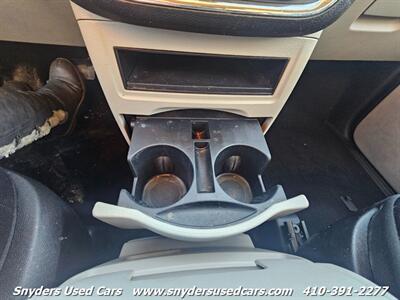 2015 Chrysler Town & Country Touring   - Photo 26 - Essex, MD 21221