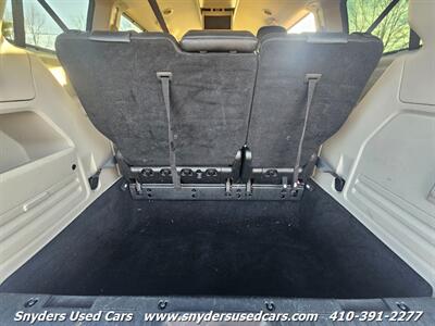 2015 Chrysler Town & Country Touring   - Photo 18 - Essex, MD 21221