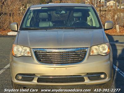 2015 Chrysler Town & Country Touring   - Photo 8 - Essex, MD 21221