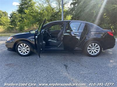 2013 Chrysler 200 Limited   - Photo 9 - Essex, MD 21221