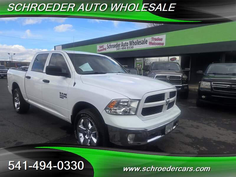 2019 RAM 1500 Classic Express   - Photo 1 - Medford, OR 97501