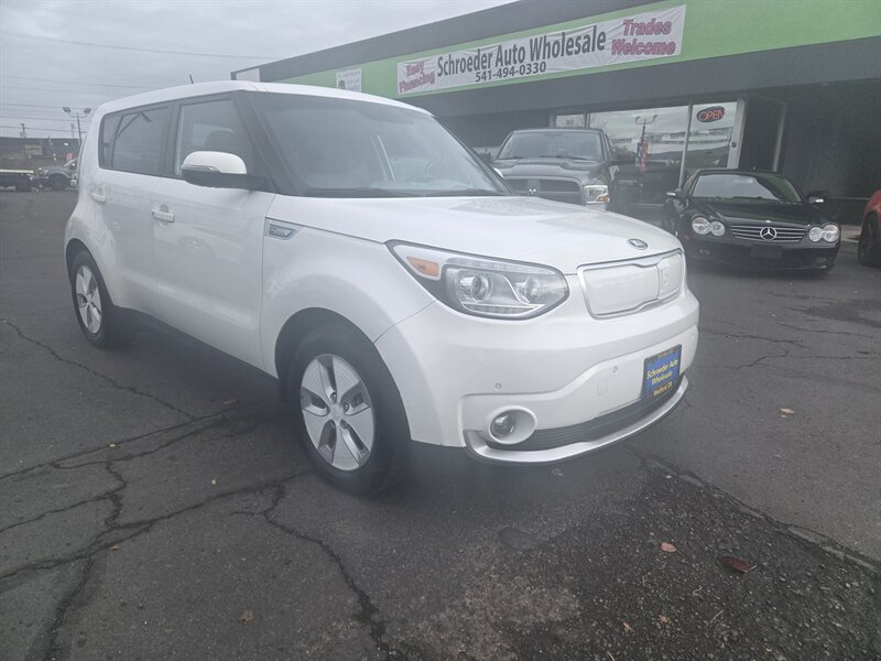 2016 Kia Soul +  Electic
