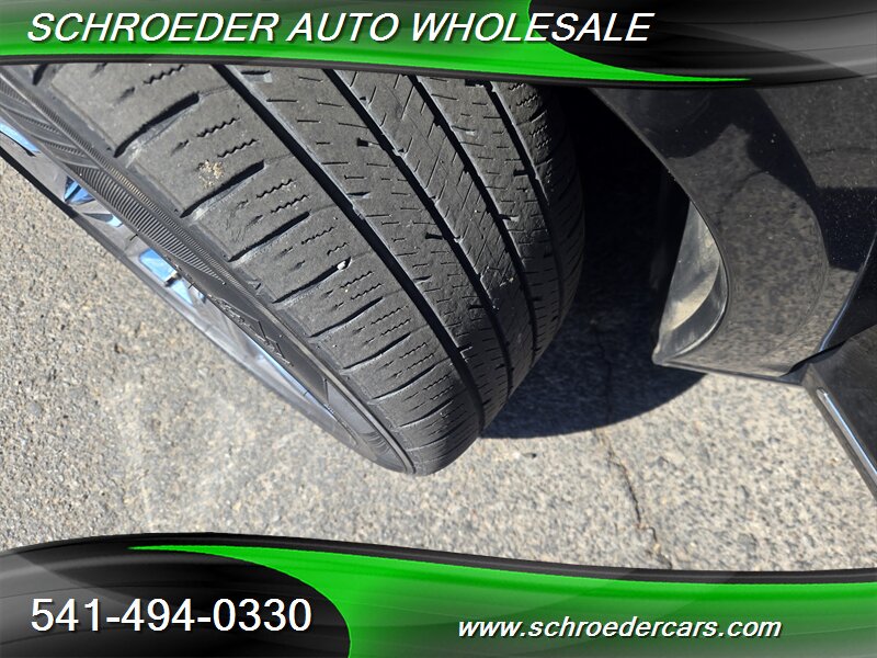 2011 Buick Lacrosse CXL - Photo 11 - Medford, OR 97501