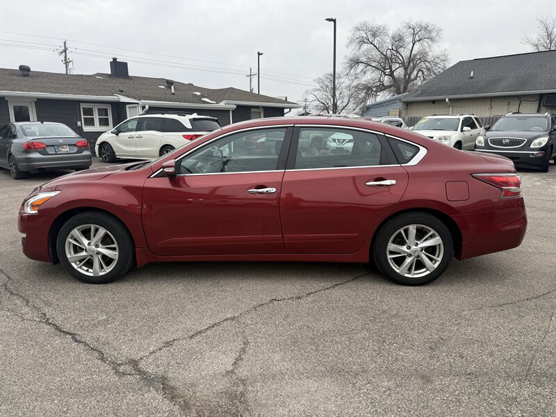 2015 Nissan Altima 2.5 - Photo 4 - Lafayette, IN 47905