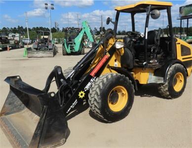 2015 JCB 407B 2015 JCB 407B 4WD Wheel Loader Tractor Tool Carrie  Only 1,189 Hours! - Photo 1 - Lafayette, IN 47905