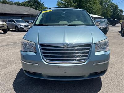 2010 Chrysler Town & Country Limited   - Photo 2 - Lafayette, IN 47905