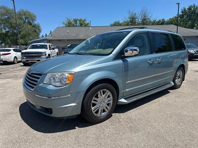 2010 Chrysler Town & Country Limited   - Photo 3 - Lafayette, IN 47905
