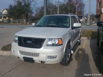 2005 Ford Expedition Limited   - Photo 1 - Davenport, IA 52802
