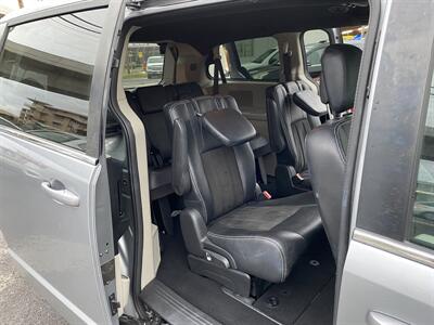 2019 Dodge Grand Caravan Passenger SXT   - Photo 8 - Pearl City, HI 96782