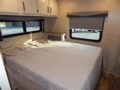 2022 Thor Chateau 31E  Bunkhouse - Photo 49 - Angola, IN 46703