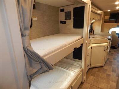 2022 Thor Chateau 31E  Bunkhouse - Photo 52 - Angola, IN 46703