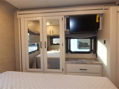 2022 Thor Chateau 31E  Bunkhouse - Photo 50 - Angola, IN 46703