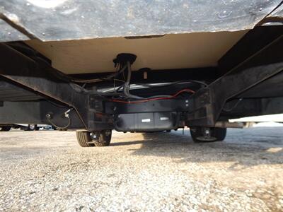 2022 Thor Chateau 31E  Bunkhouse - Photo 9 - Angola, IN 46703