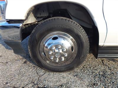 2022 Thor Chateau 31E  Bunkhouse - Photo 16 - Angola, IN 46703