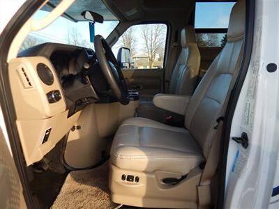 2022 Thor Chateau 31E  Bunkhouse - Photo 20 - Angola, IN 46703