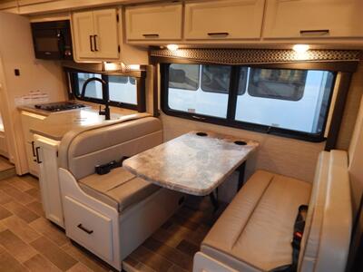 2022 Thor Chateau 31E  Bunkhouse - Photo 43 - Angola, IN 46703