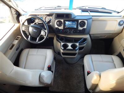 2022 Thor Chateau 31E  Bunkhouse - Photo 39 - Angola, IN 46703