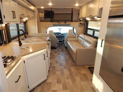 2022 Thor Chateau 31E  Bunkhouse - Photo 53 - Angola, IN 46703