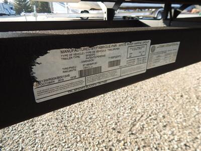 2019 Tracker Party Barge Deluxe 22DLX XP3   - Photo 25 - Angola, IN 46703