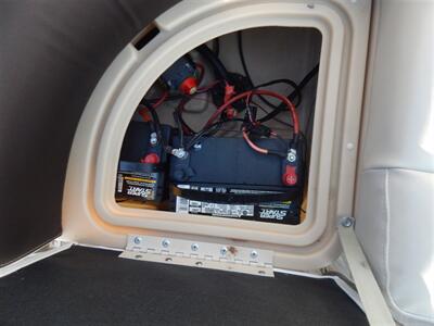 2019 Tracker Party Barge Deluxe 22DLX XP3   - Photo 18 - Angola, IN 46703