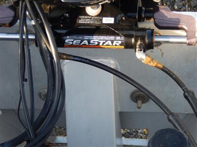 2019 Tracker Party Barge Deluxe 22DLX XP3   - Photo 11 - Angola, IN 46703