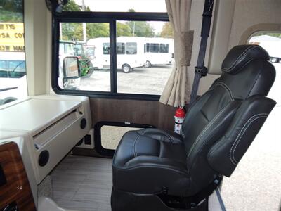 2019 Thor Windsport 29M   - Photo 34 - Angola, IN 46703