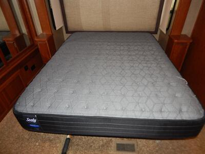 2016 Forest River Berkshire 34 QS  Cummins 340hp - Photo 41 - Angola, IN 46703