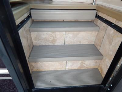 2016 Forest River Berkshire 34 QS  Cummins 340hp - Photo 31 - Angola, IN 46703