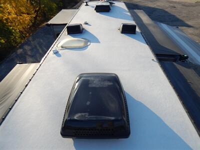 2016 Forest River Berkshire 34 QS  Cummins 340hp - Photo 27 - Angola, IN 46703