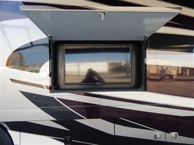 2016 Forest River Berkshire 34 QS  Cummins 340hp - Photo 24 - Angola, IN 46703