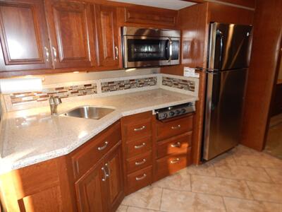 2016 Forest River Berkshire 34 QS  Cummins 340hp - Photo 36 - Angola, IN 46703