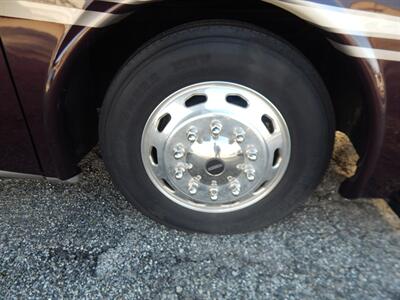 2016 Forest River Berkshire 34 QS  Cummins 340hp - Photo 8 - Angola, IN 46703