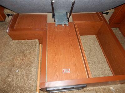 2016 Forest River Berkshire 34 QS  Cummins 340hp - Photo 46 - Angola, IN 46703