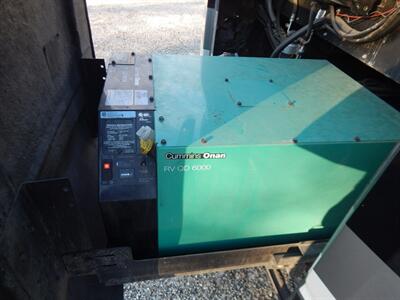 2016 Forest River Berkshire 34 QS  Cummins 340hp - Photo 25 - Angola, IN 46703