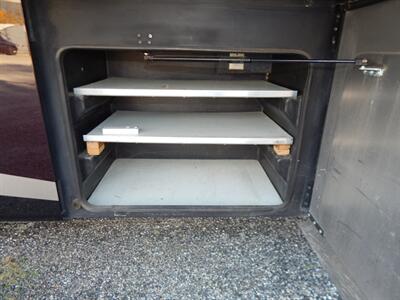 2016 Forest River Berkshire 34 QS  Cummins 340hp - Photo 9 - Angola, IN 46703