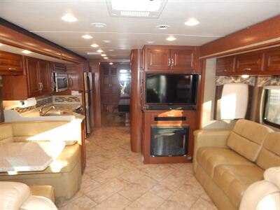 2016 Forest River Berkshire 34 QS  Cummins 340hp - Photo 33 - Angola, IN 46703
