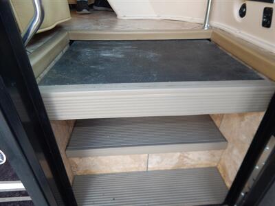 2016 Forest River Berkshire 34 QS  Cummins 340hp - Photo 32 - Angola, IN 46703